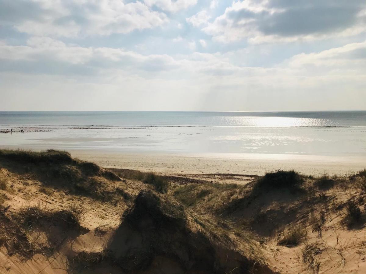 Pied A Terre A Deux Pas De La Mer, Des Commodites 생장드몽 외부 사진